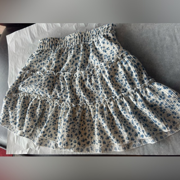 Zara Kids Blue and White Floral Mini Skirt 9yo - Picture 6 of 6